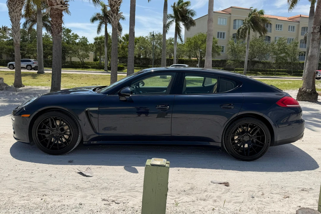 2016 Porsche 970 Panamera - Image 3 of 31
