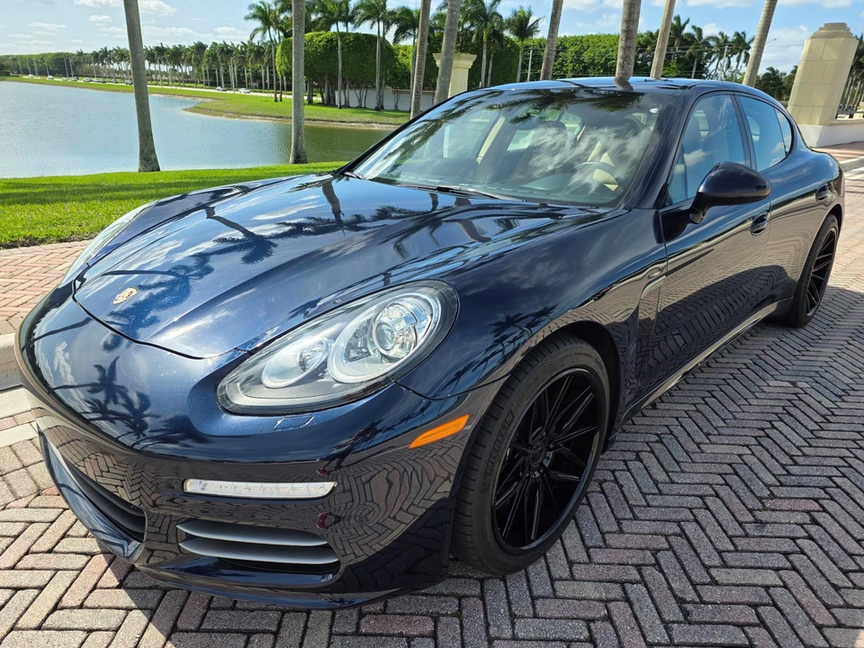 2016 Porsche 970 Panamera - Image 7 of 31