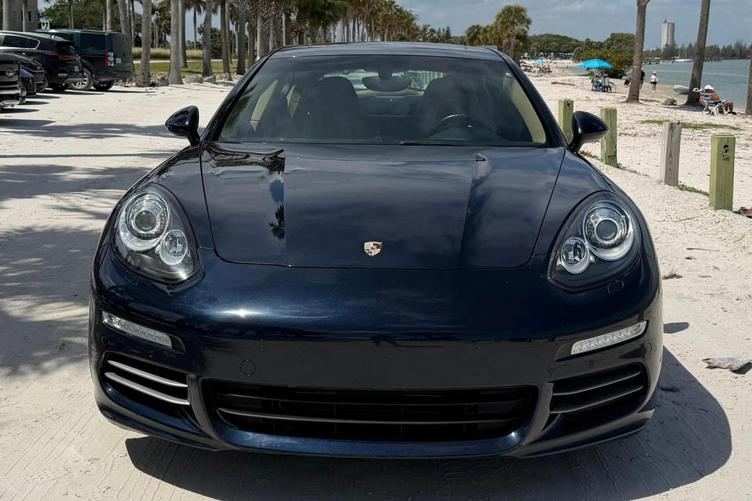 2016 Porsche 970 Panamera - Image 2 of 31