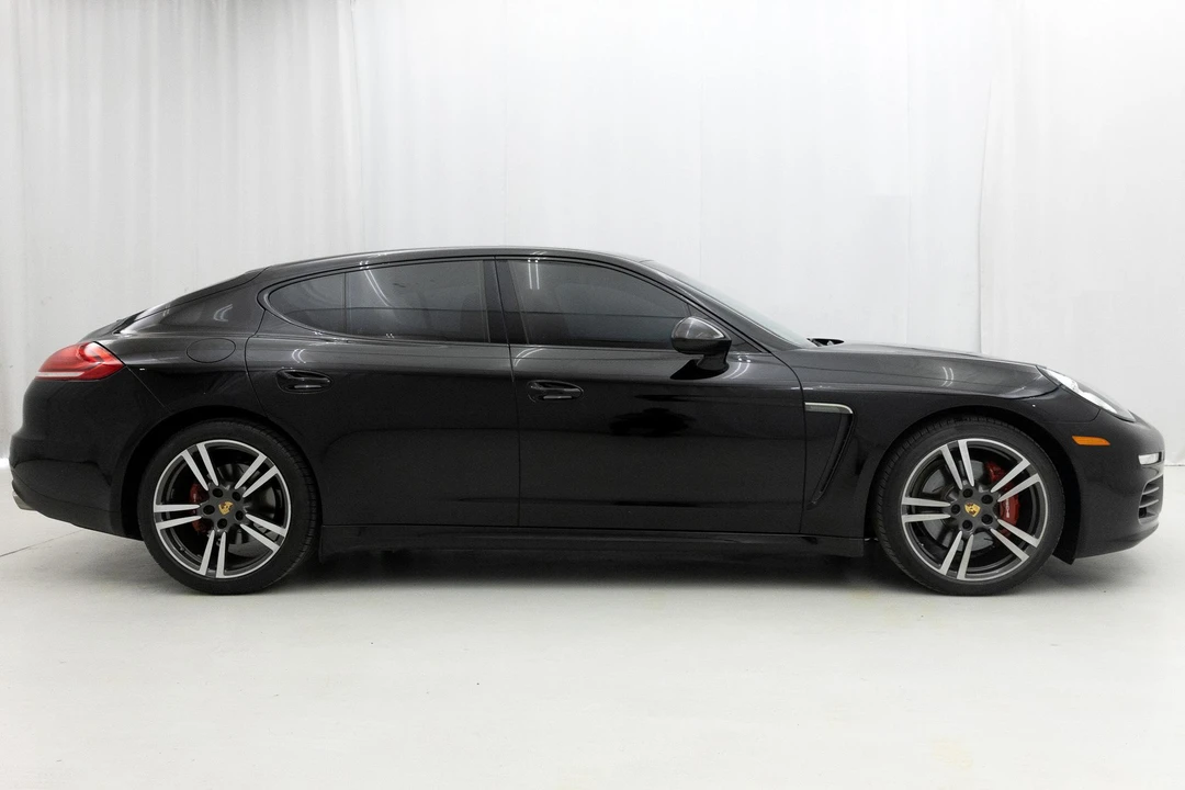 2016 Porsche 970 Panamera - Image 29 of 31
