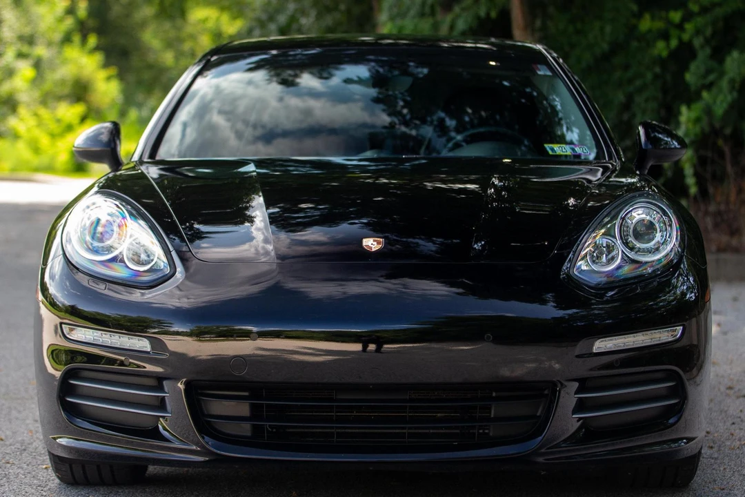 2016 Porsche 970 Panamera - Image 2 of 31