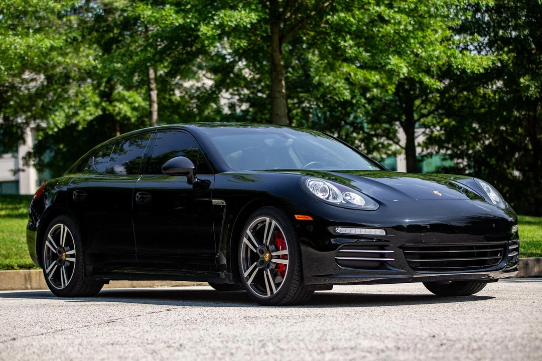 2016 Porsche 970 Panamera - Image 18 of 31