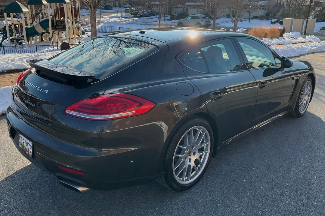 2016 Porsche 970 Panamera - Image 8 of 31