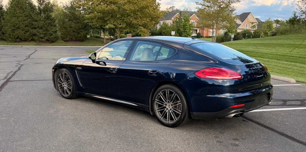 2016 Porsche 970 Panamera - Image 4 of 29