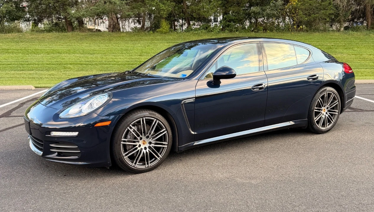 2016 Porsche 970 Panamera - Image 2 of 29