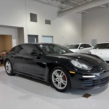 2016 Porsche Panamera 4