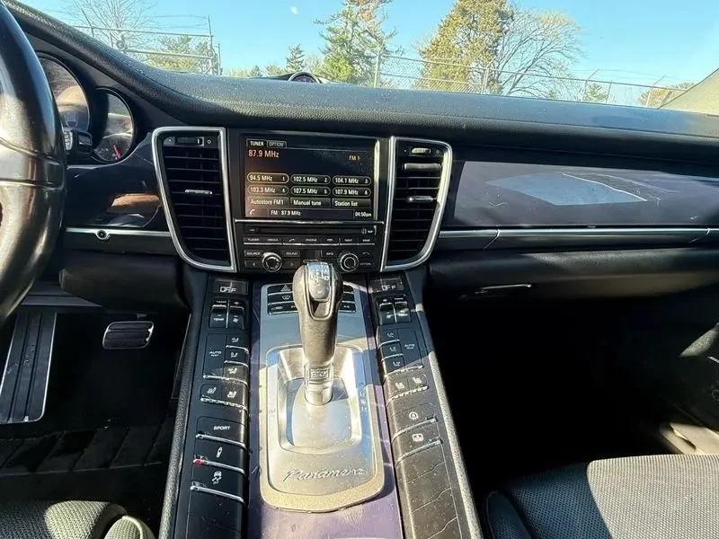 2016 Porsche 970 Panamera - Image 9 of 19