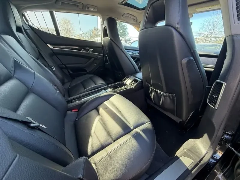 2016 Porsche 970 Panamera - Image 14 of 19