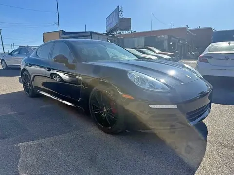 2016 Porsche Panamera 4