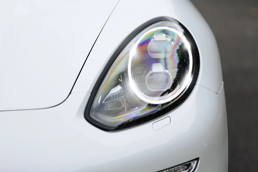 2016 Porsche 970 Panamera - Image 13 of 31