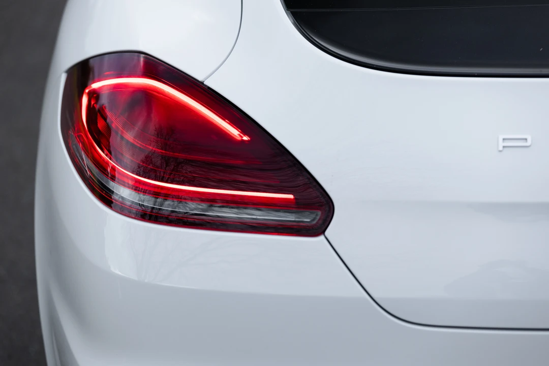 2016 Porsche 970 Panamera - Image 31 of 31