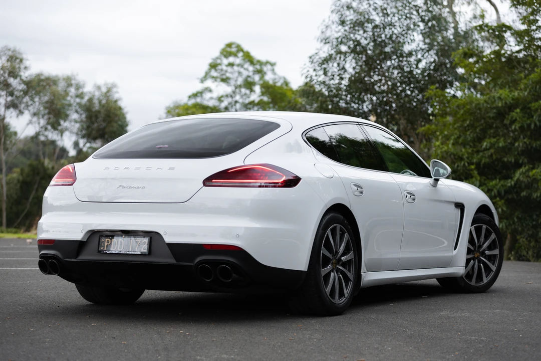 2016 Porsche 970 Panamera - Image 7 of 31
