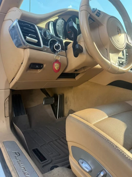2016 Porsche 970 Panamera - Image 15 of 16