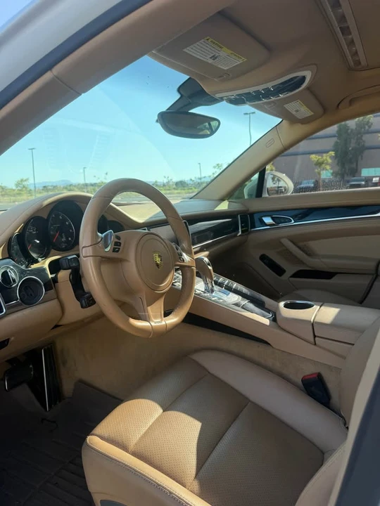 2016 Porsche 970 Panamera - Image 9 of 16