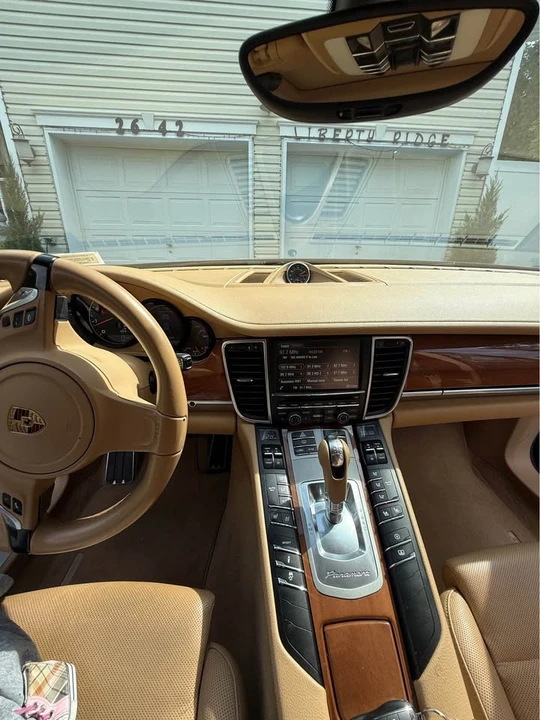 2016 Porsche 970 Panamera - Image 17 of 20