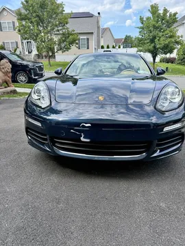 2016 Porsche Panamera 4 Sedan 4D