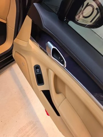 2016 Porsche 970 Panamera - Image 26 of 31