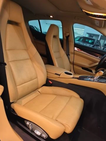 2016 Porsche 970 Panamera - Image 27 of 31
