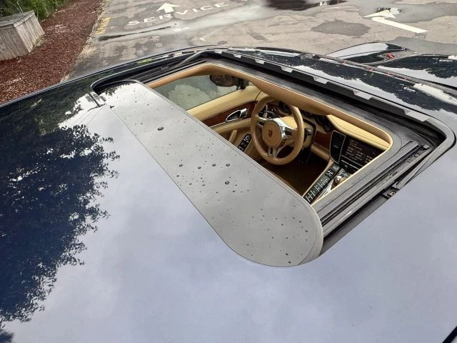 2016 Porsche 970 Panamera - Image 21 of 31