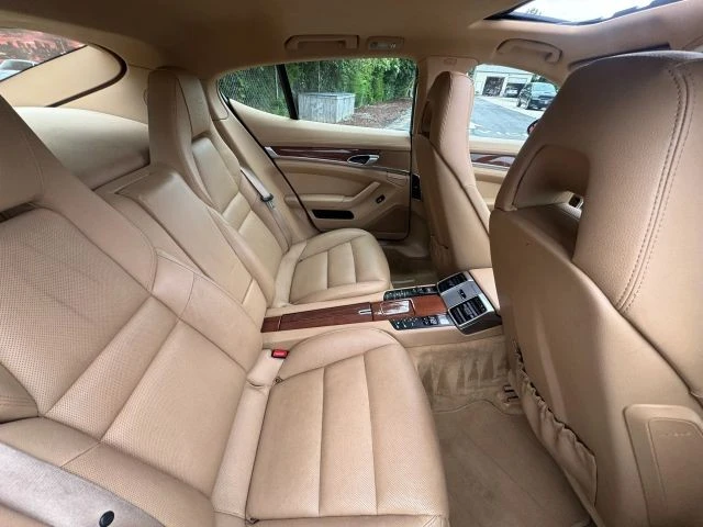 2016 Porsche 970 Panamera - Image 26 of 31