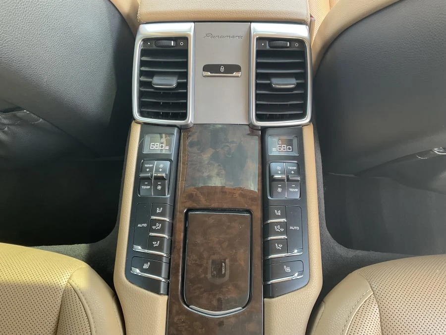 2016 Porsche 970 Panamera - Image 7 of 16