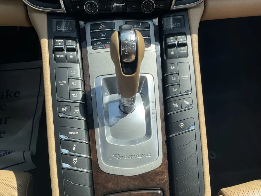 2016 Porsche 970 Panamera - Image 14 of 16