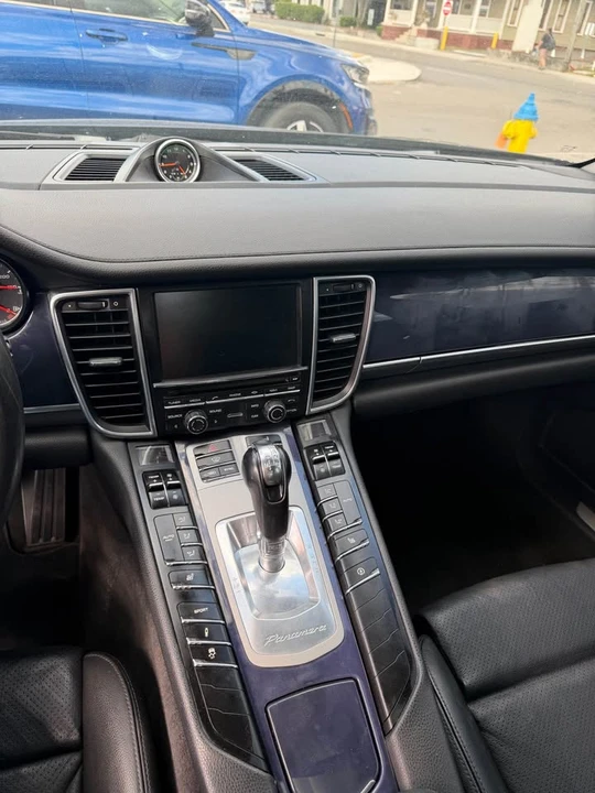 2016 Porsche 970 Panamera - Image 4 of 5