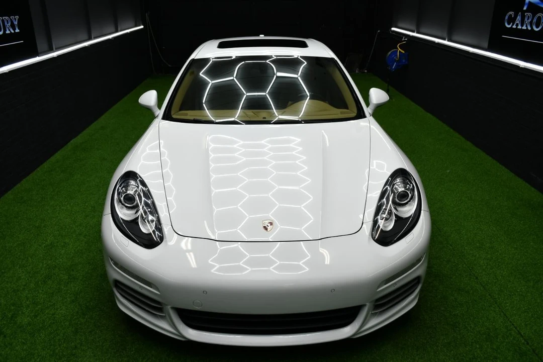 2016 Porsche - Image 9 of 31