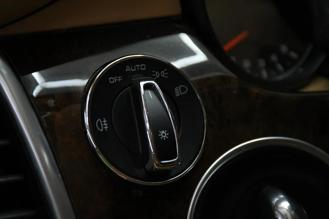 2016 Porsche - Image 21 of 31