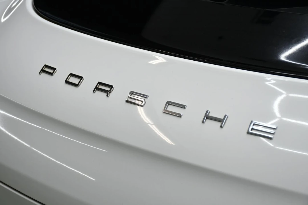 2016 Porsche - Image 5 of 31