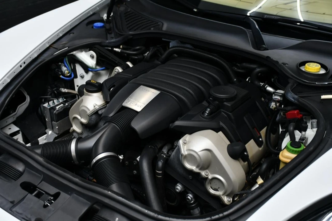 2016 Porsche - Image 12 of 31