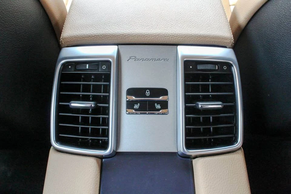 2016 Porsche 970 Panamera 4S - Image 12 of 16