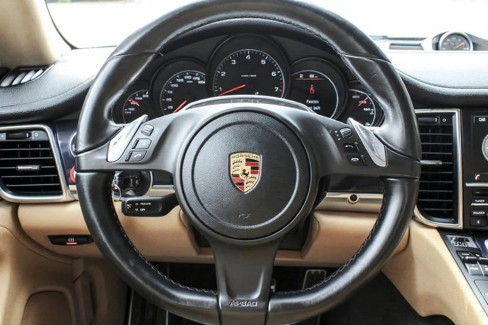2016 Porsche 970 Panamera 4S - Image 13 of 16