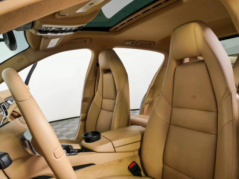 2016 Porsche 970 Panamera 4S - Image 5 of 5