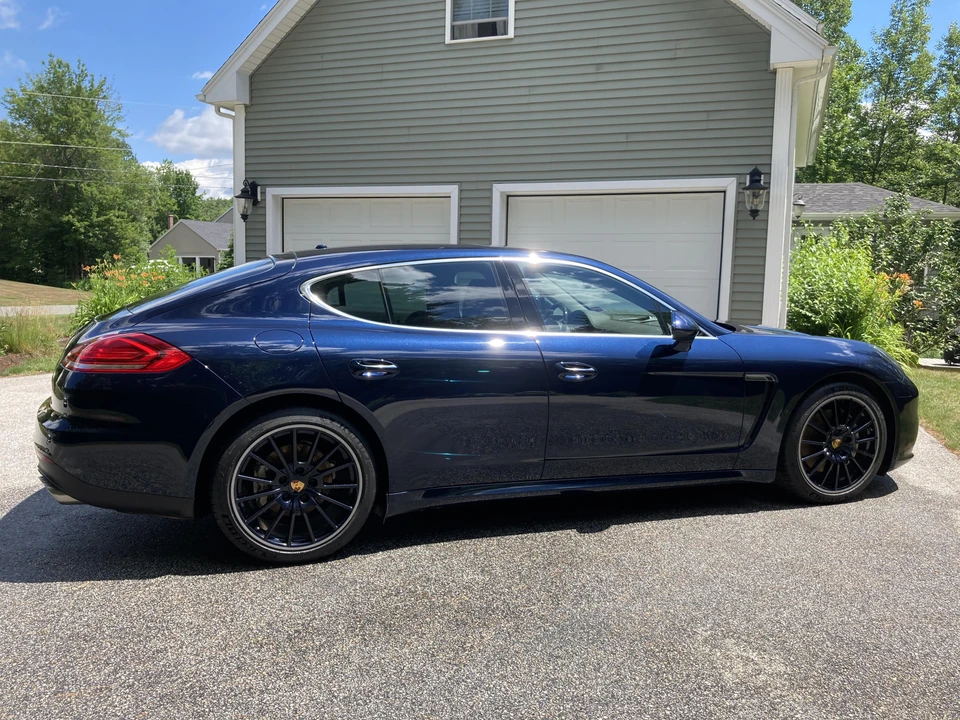 2016 Porsche 970 Panamera S - Image 23 of 31
