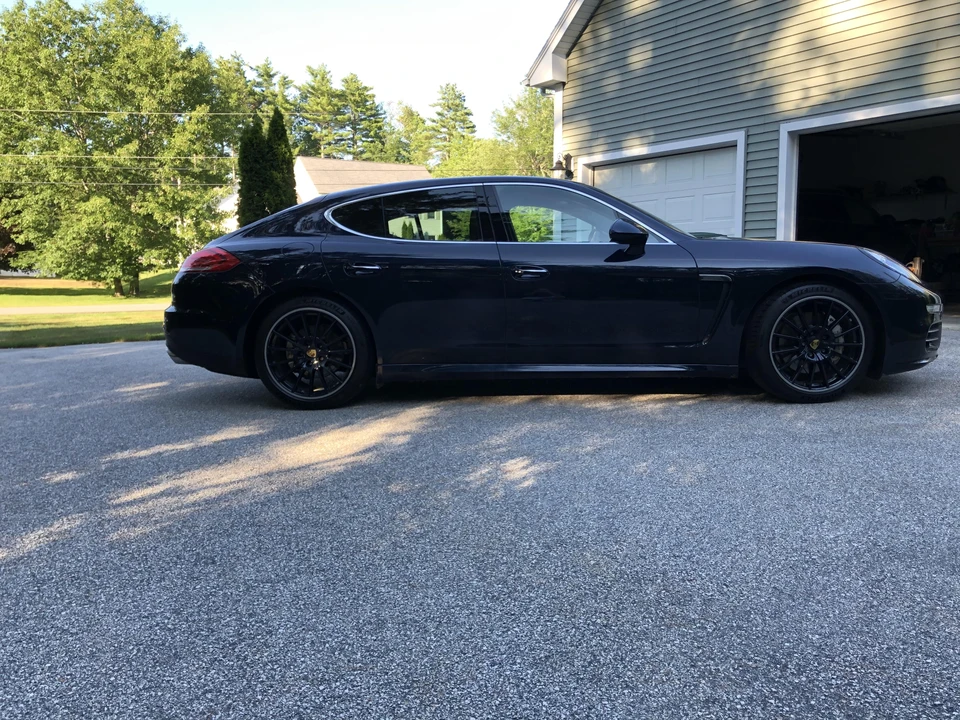 2016 Porsche 970 Panamera S - Image 24 of 31