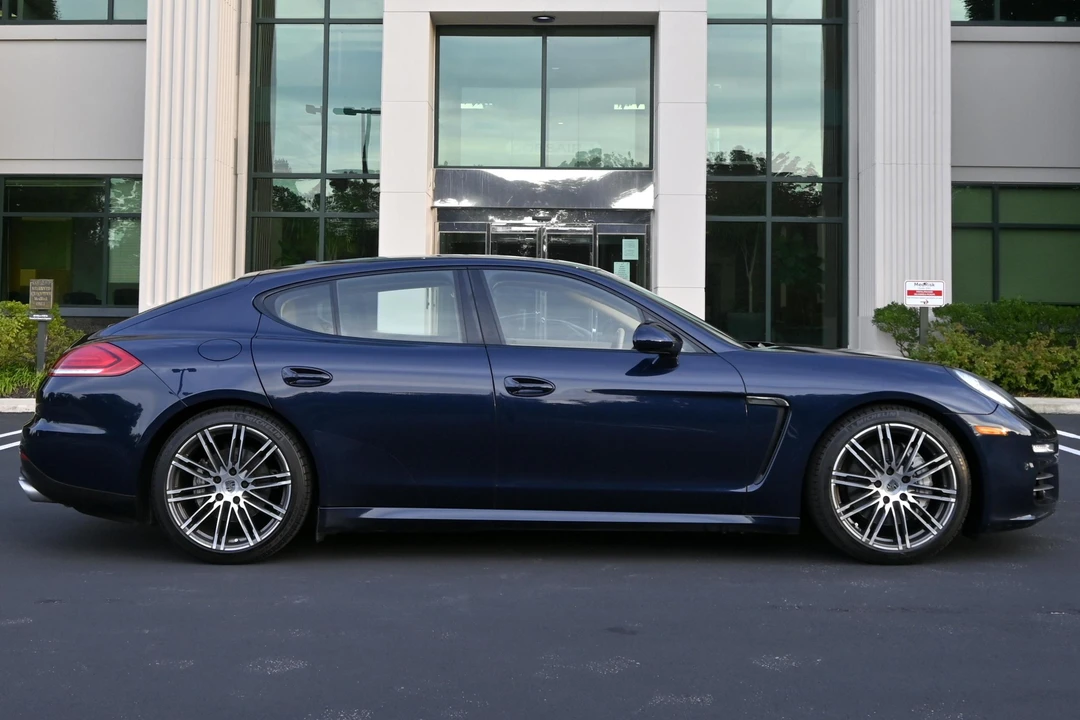 2016 Porsche 970 Panamera 4S - Image 3 of 31