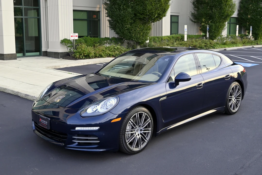 2016 Porsche 970 Panamera 4S - Image 10 of 31