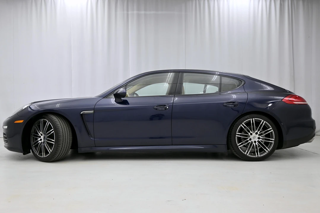 2016 Porsche 970 Panamera 4S - Image 13 of 31
