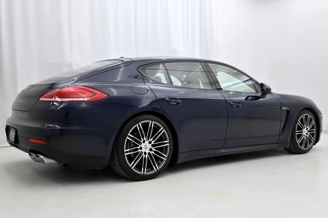 2016 Porsche 970 Panamera 4S - Image 23 of 31