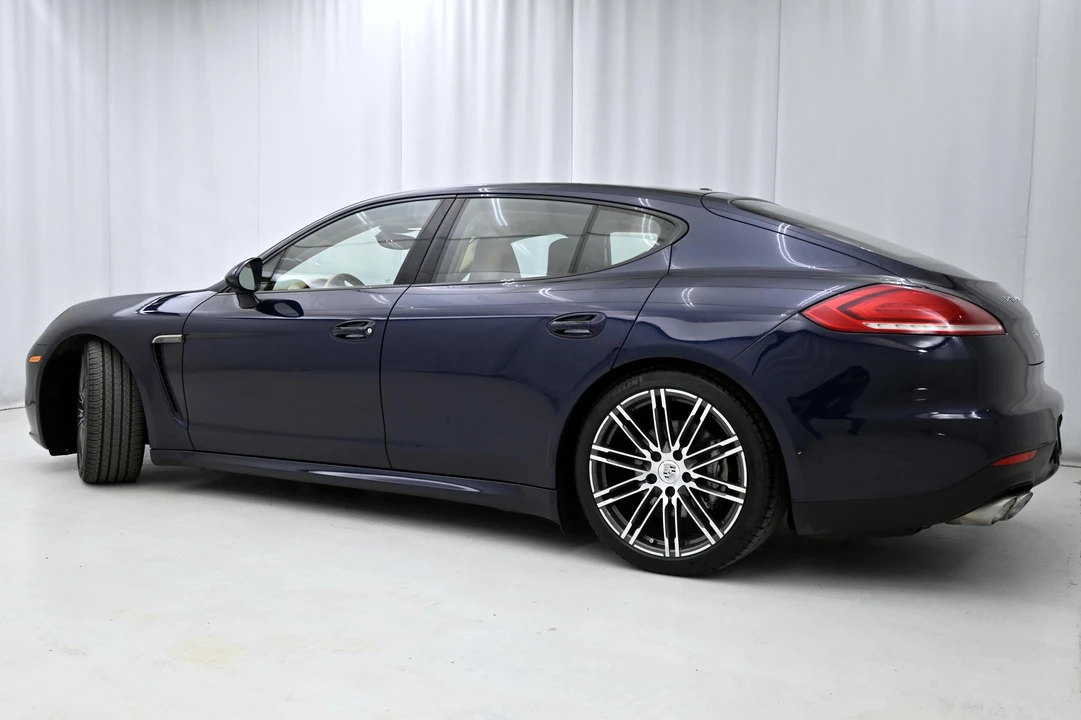 2016 Porsche 970 Panamera 4S - Image 14 of 31