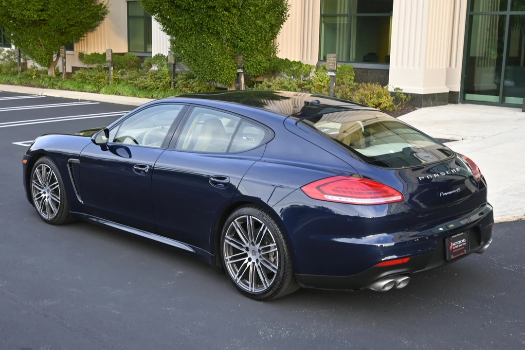 2016 Porsche 970 Panamera 4S - Image 16 of 31