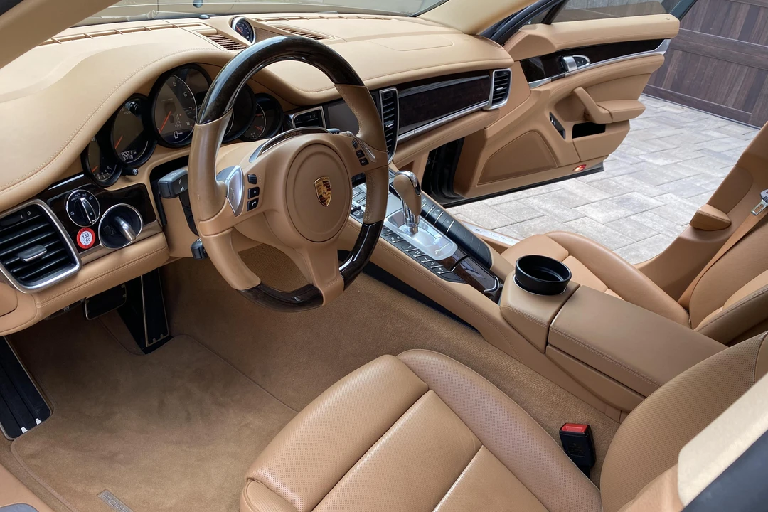 2016 Porsche 970 Panamera S - Image 26 of 31