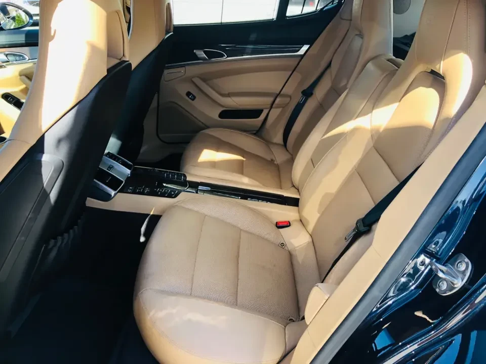 2016 Porsche 970 Panamera - Image 8 of 20