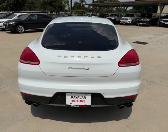 2016 Porsche 970 Panamera 4S - Image 5 of 12