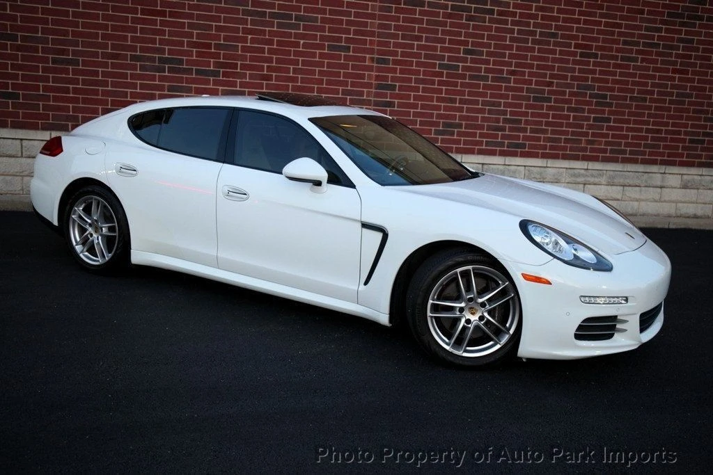 2016 Porsche 970 Panamera - Image 10 of 12