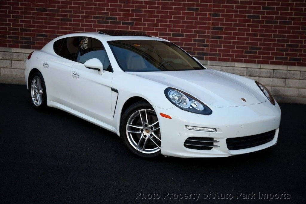 2016 Porsche 970 Panamera - Image 9 of 12