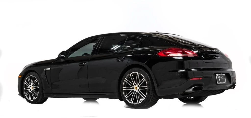 2016 Porsche 970 Panamera - Image 8 of 12