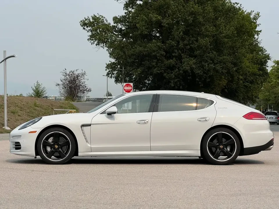 2016 Porsche 970 Panamera 4S - Image 4 of 18