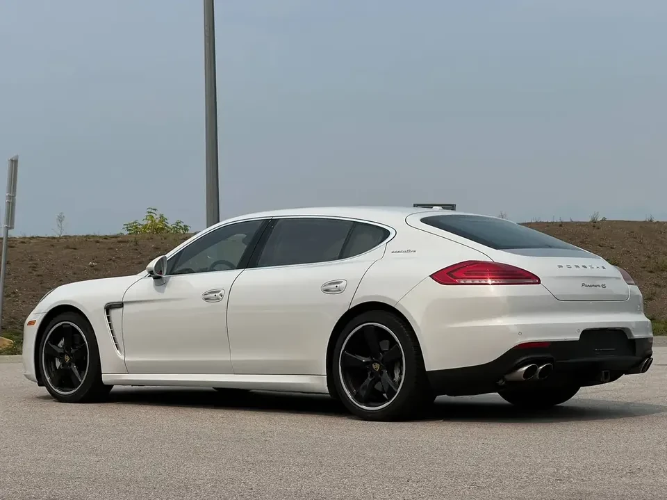 2016 Porsche 970 Panamera 4S - Image 5 of 18
